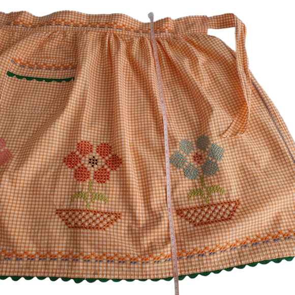 Vintage Handmade Gingham Orange Apron - Picture 3 of 9